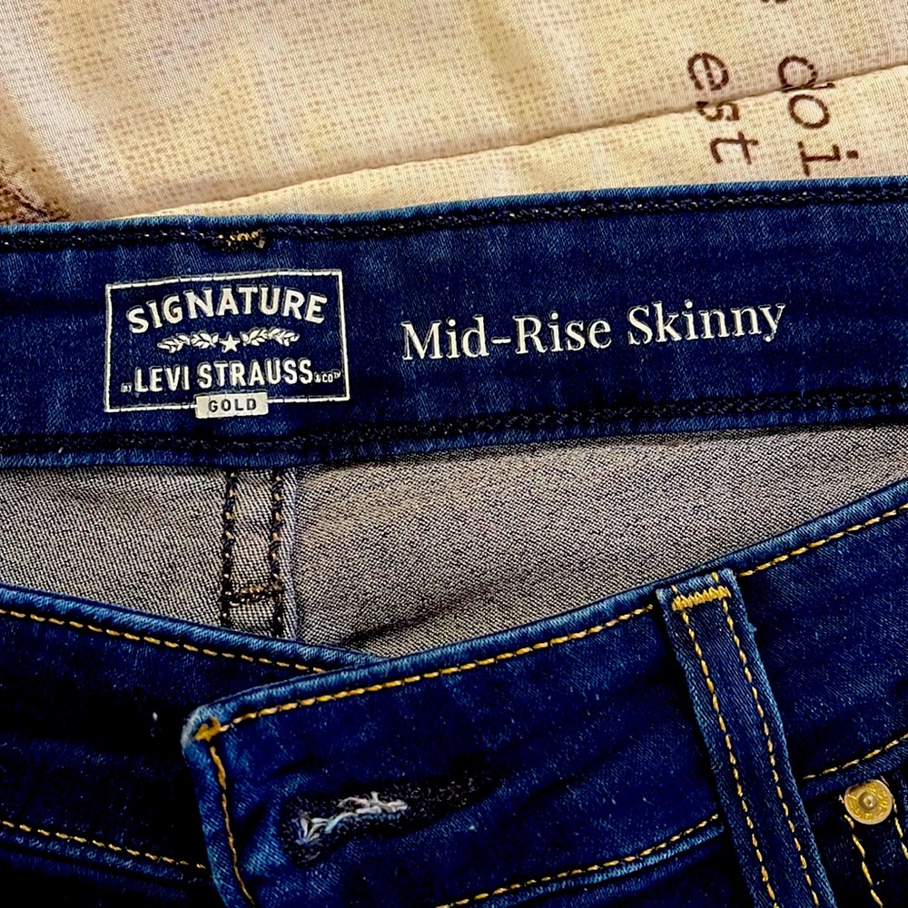 Perfect fit; simply slim material.